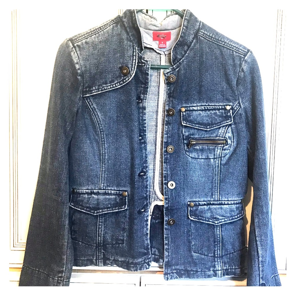 Blue jean jacket.